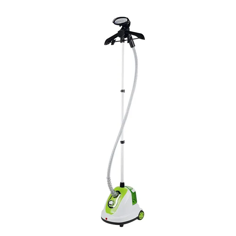 Kaj izstopa 1700W parno železo?